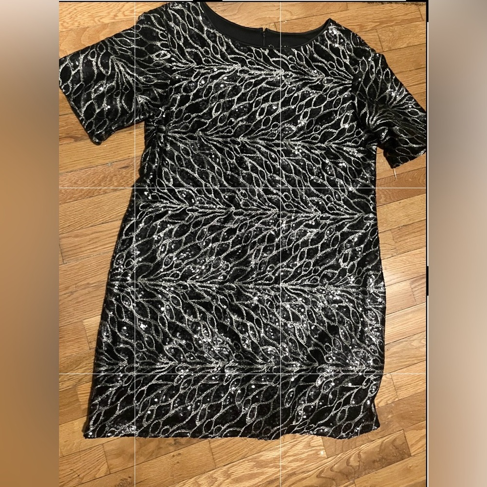 Laundry by Shelli Segal Sequined Black and Gold Mini-Dress - Size 14